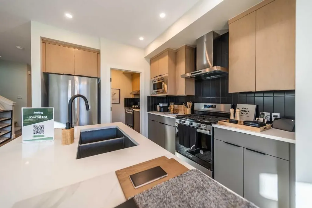 448 Lewiston Landing NE Calgary AB T3P2P3