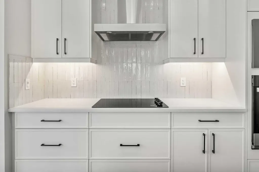 271 Dawson Wharf Rise Chestermere AB T1X 2W2