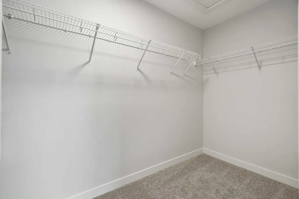 271 Dawson Wharf Rise Chestermere AB T1X 2W2