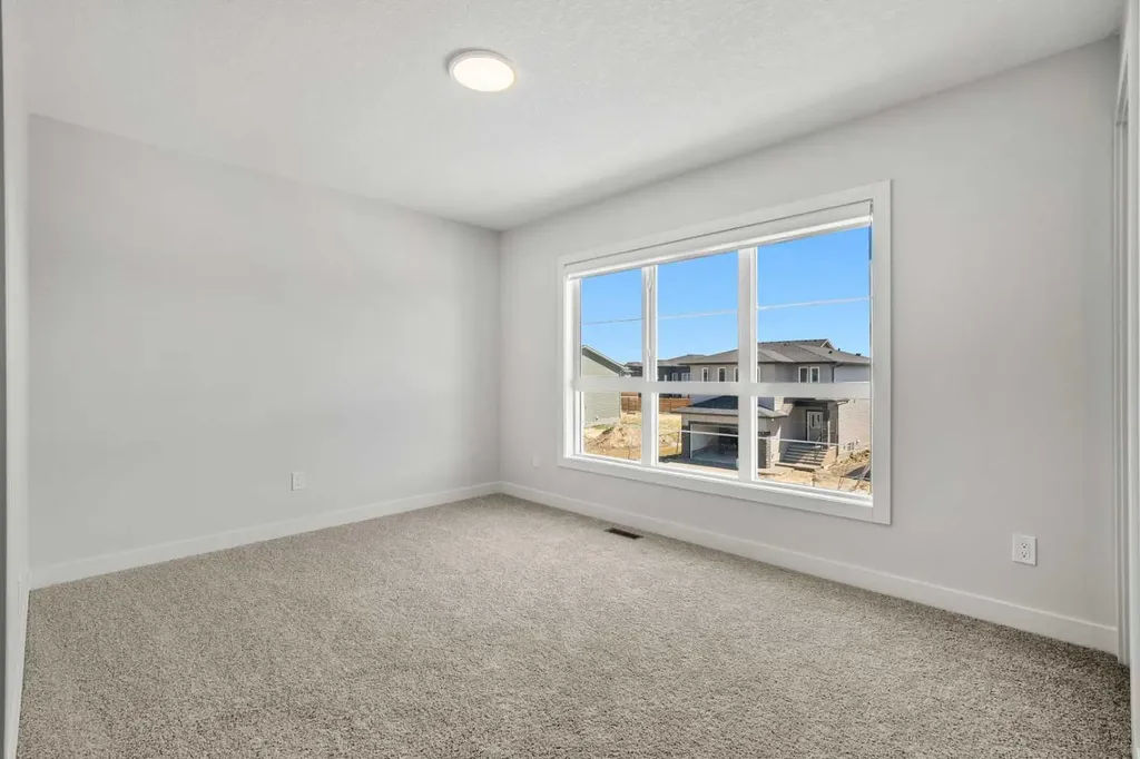 271 Dawson Wharf Rise Chestermere AB T1X 2W2