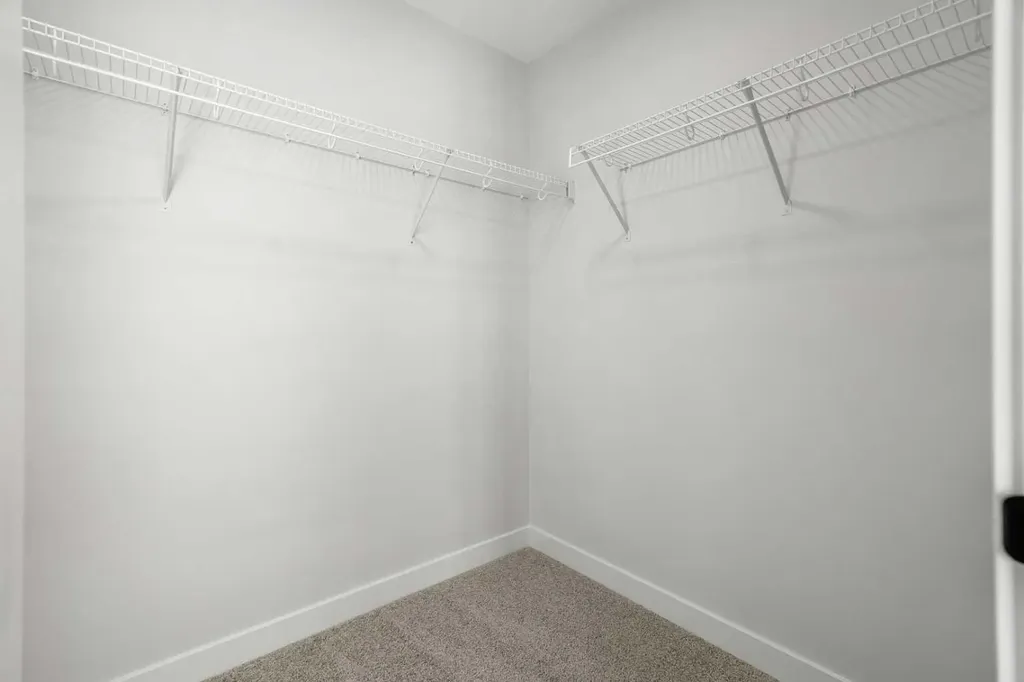 271 Dawson Wharf Rise Chestermere AB T1X 2W2