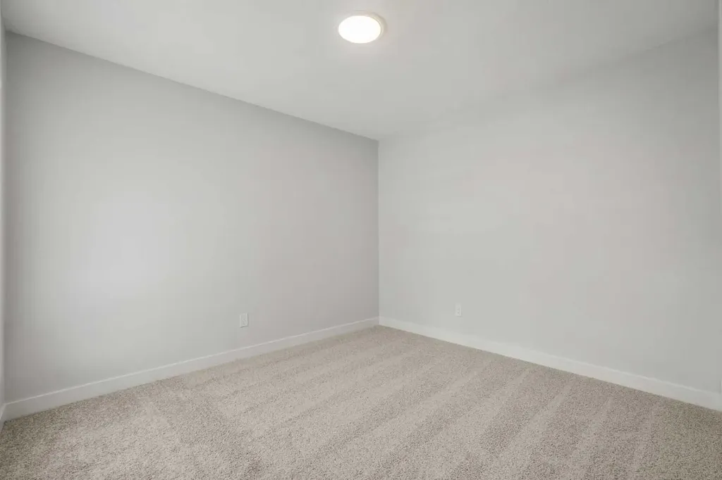271 Dawson Wharf Rise Chestermere AB T1X 2W2
