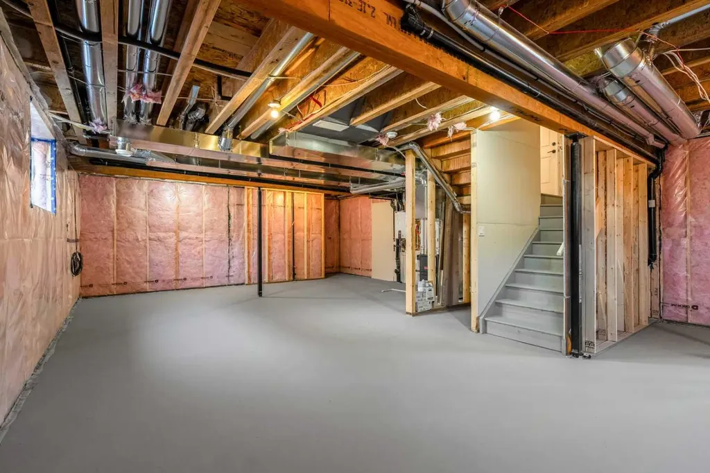 271 Dawson Wharf Rise Chestermere AB T1X 2W2