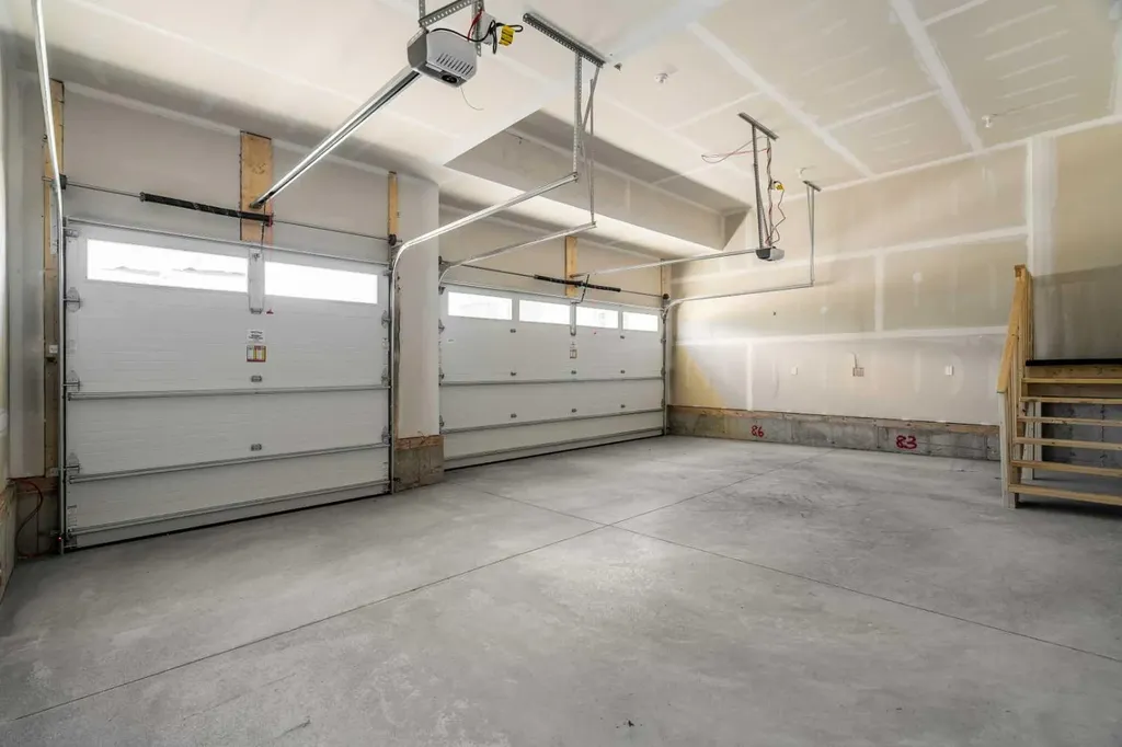 271 Dawson Wharf Rise Chestermere AB T1X 2W2