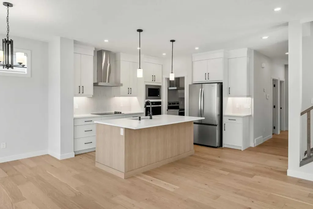 271 Dawson Wharf Rise Chestermere AB T1X 2W2