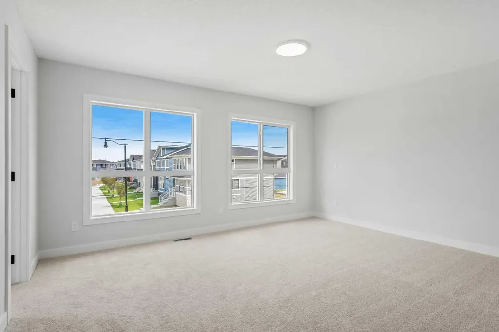 83 Dawson Wharf Mount Chestermere AB T1X 2X6