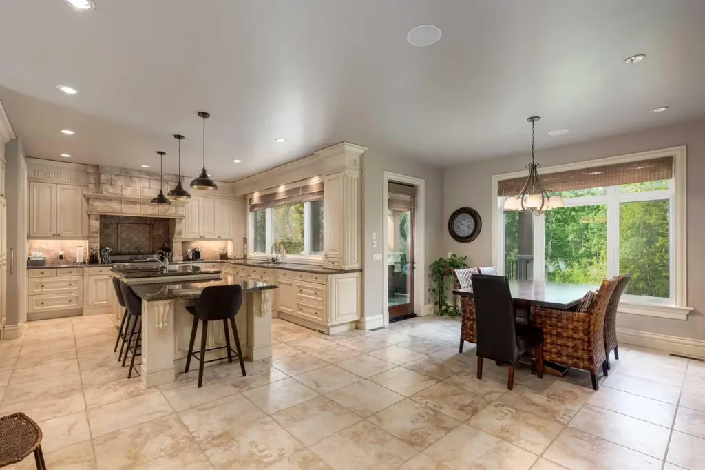 15 Welland Rise Rural Rocky View County AB T3R 1L6