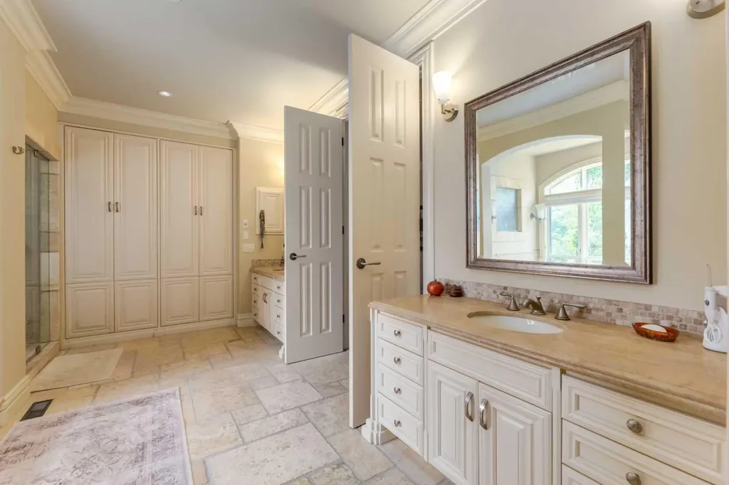 15 Welland Rise Rural Rocky View County AB T3R 1L6