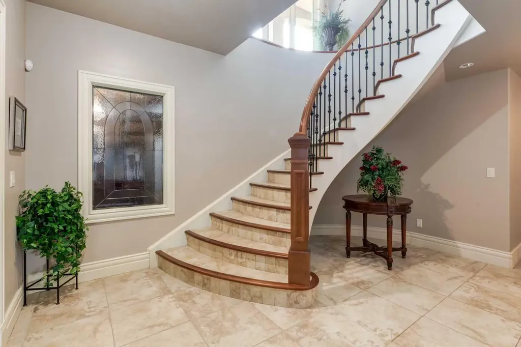 15 Welland Rise Rural Rocky View County AB T3R 1L6