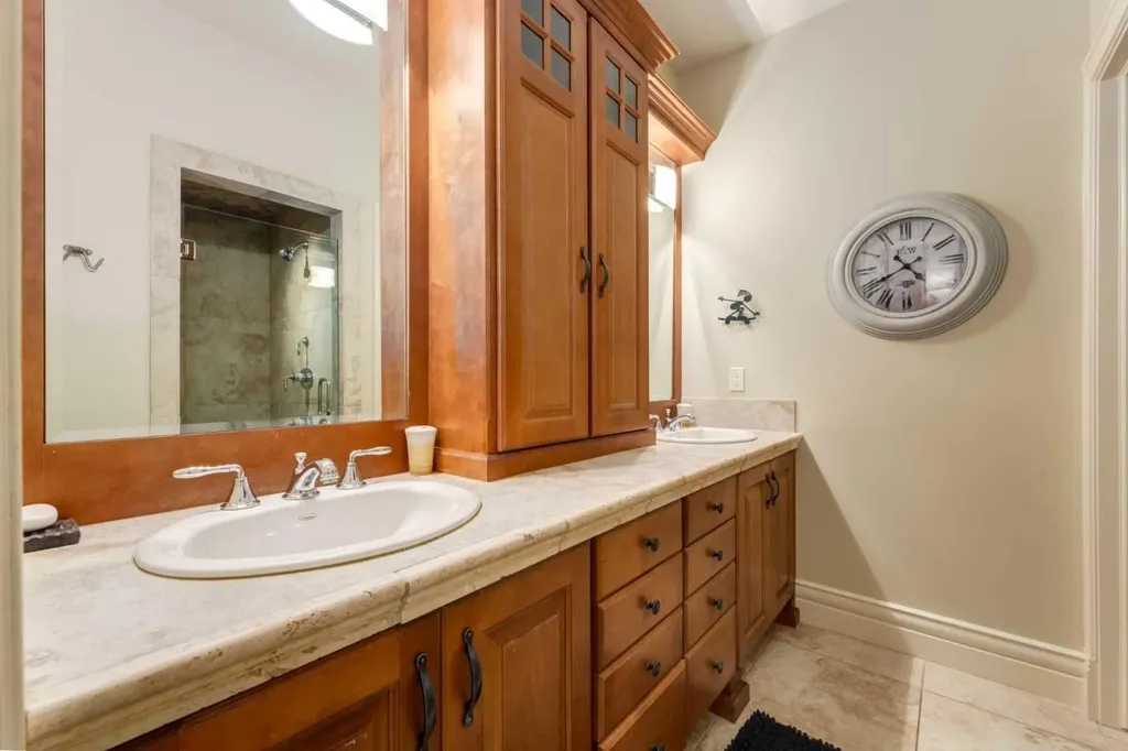 15 Welland Rise Rural Rocky View County AB T3R 1L6