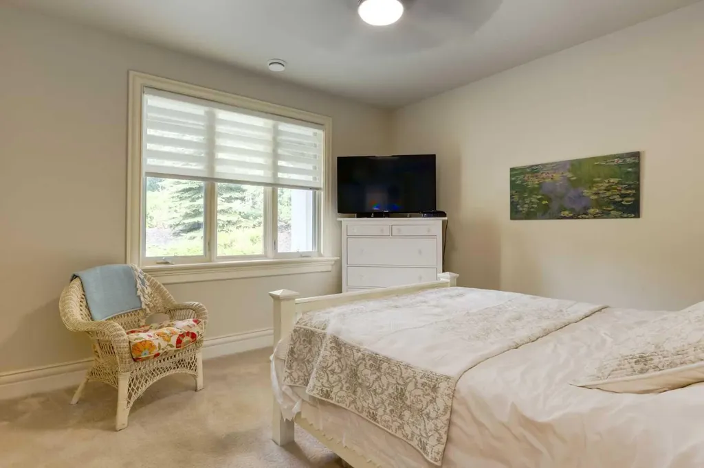 15 Welland Rise Rural Rocky View County AB T3R 1L6