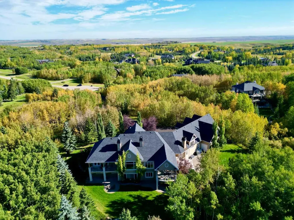 15 Welland Rise Rural Rocky View County AB T3R 1L6