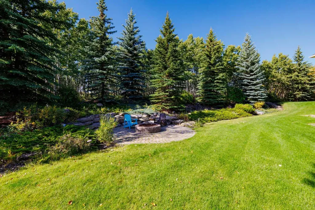 15 Welland Rise Rural Rocky View County AB T3R 1L6