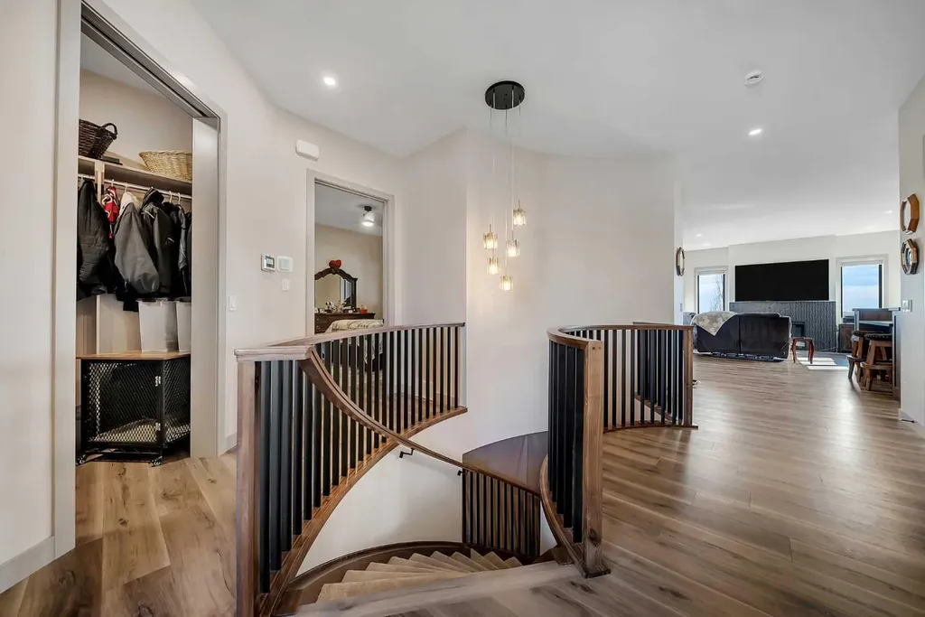 349 Limestone Bay Balzac AB T4B 5T5