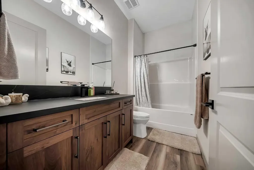 349 Limestone Bay Balzac AB T4B 5T5
