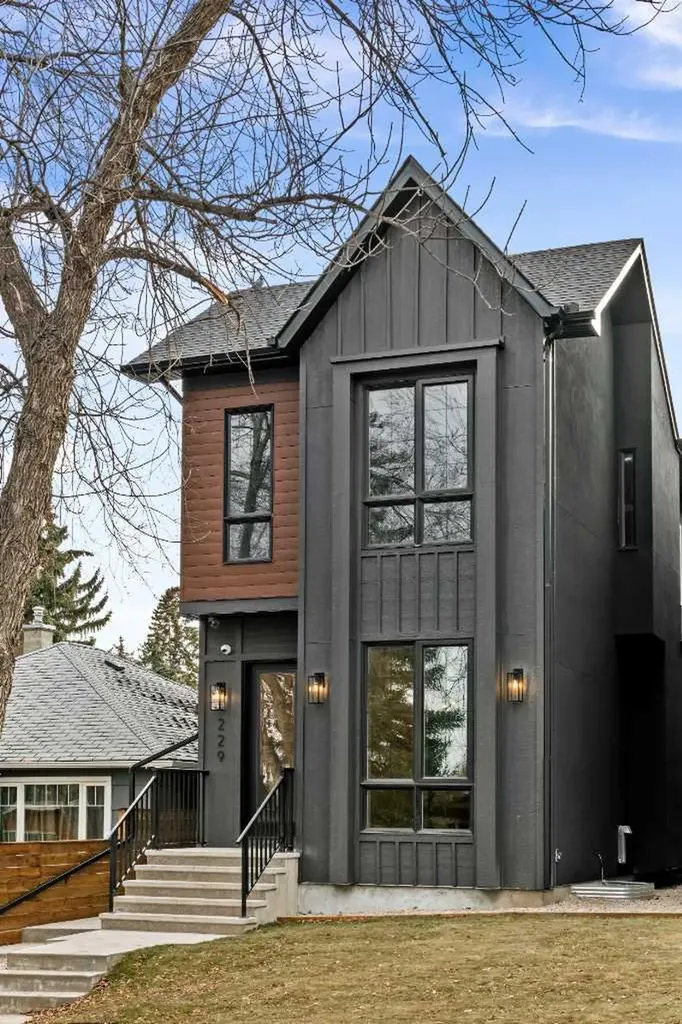 229 27 Avenue NW Calgary AB T2M 2H5