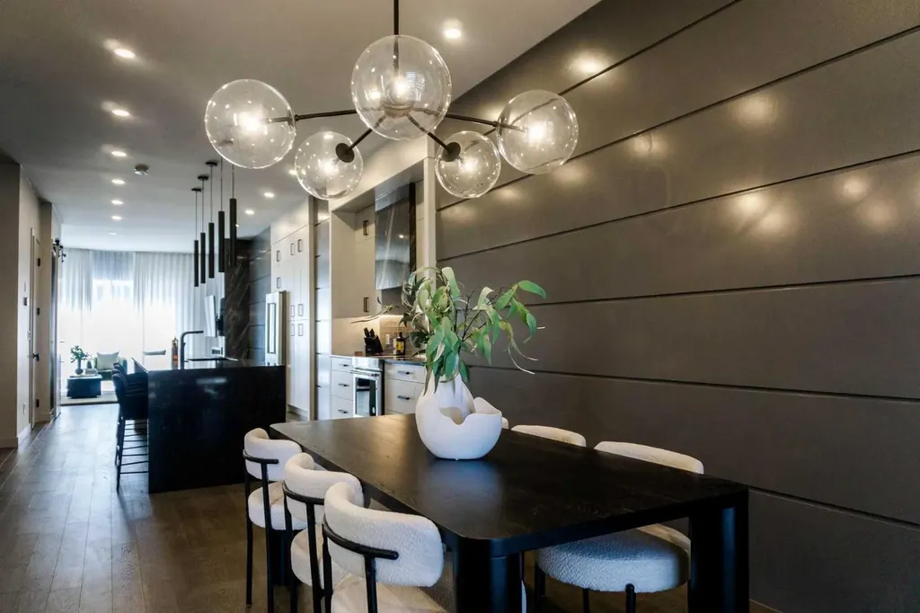 229 27 Avenue NW Calgary AB T2M 2H5