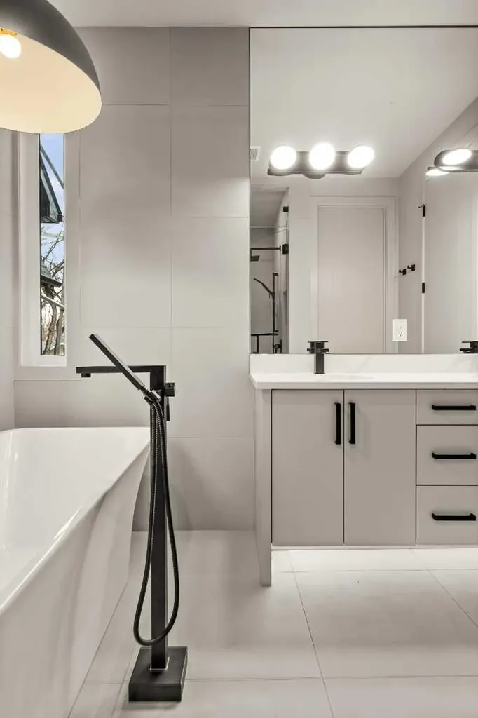 229 27 Avenue NW Calgary AB T2M 2H5