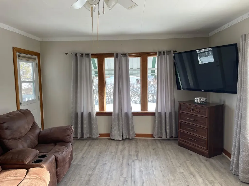 11208 102 Avenue Fairview AB T0H 1L0