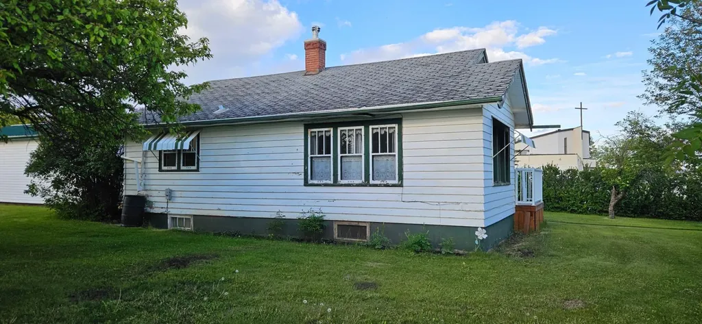11208 102 Avenue Fairview AB T0H 1L0