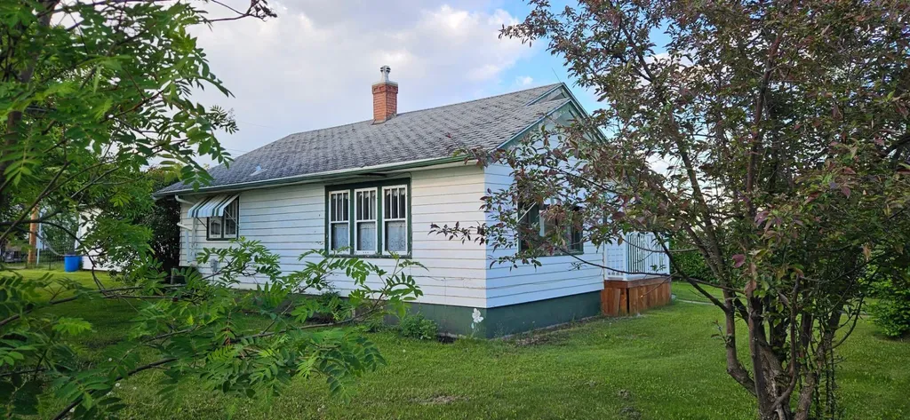 11208 102 Avenue Fairview AB T0H 1L0