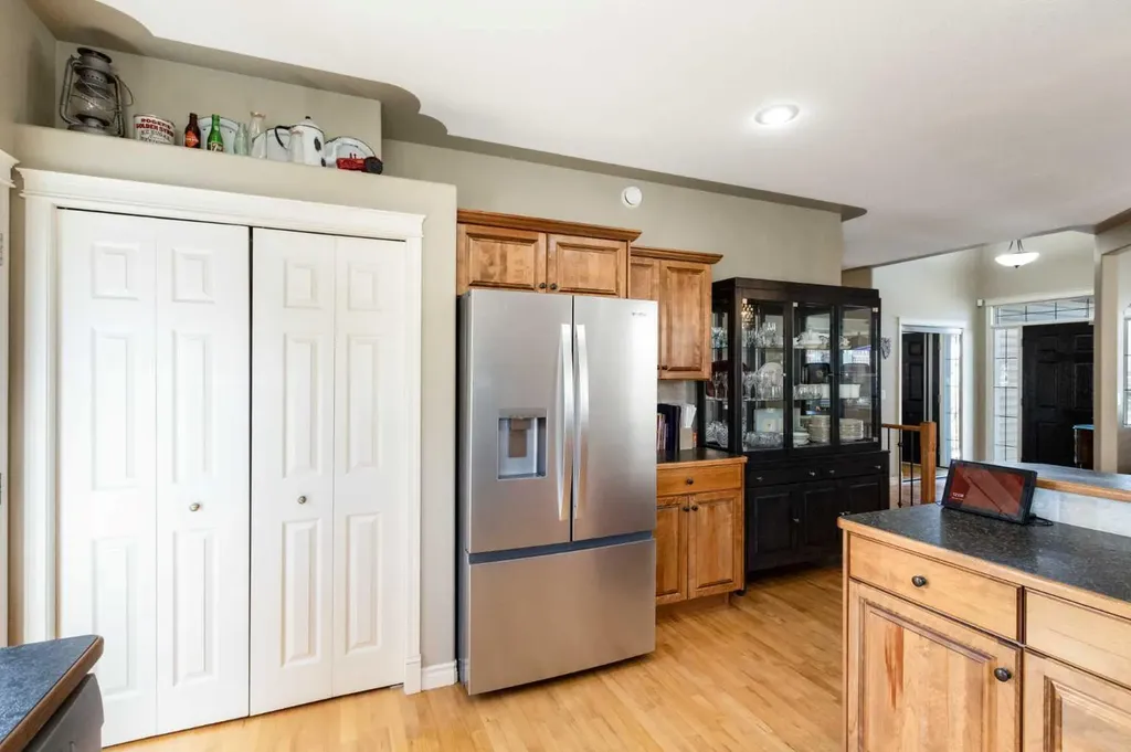 482 Wishart Street Red Deer AB T4N 7E9