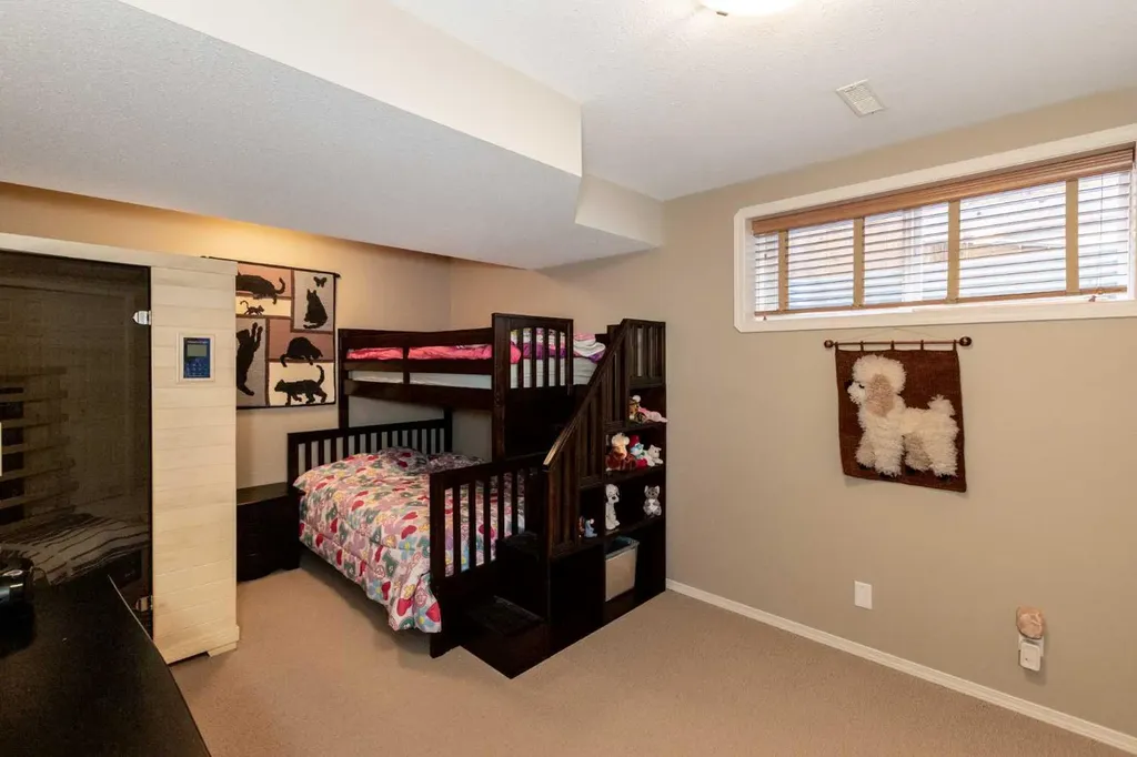482 Wishart Street Red Deer AB T4N 7E9