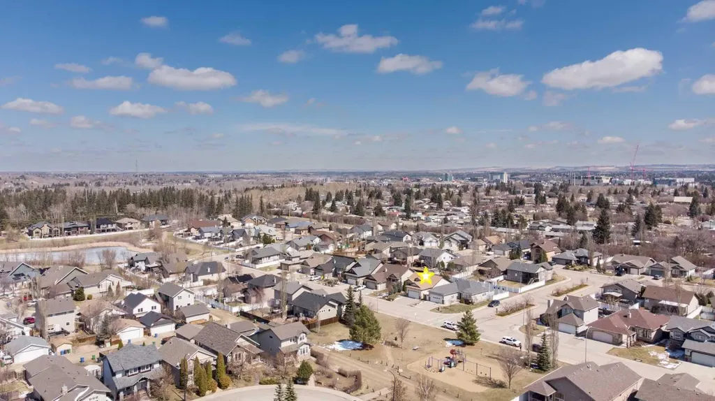 482 Wishart Street Red Deer AB T4N 7E9