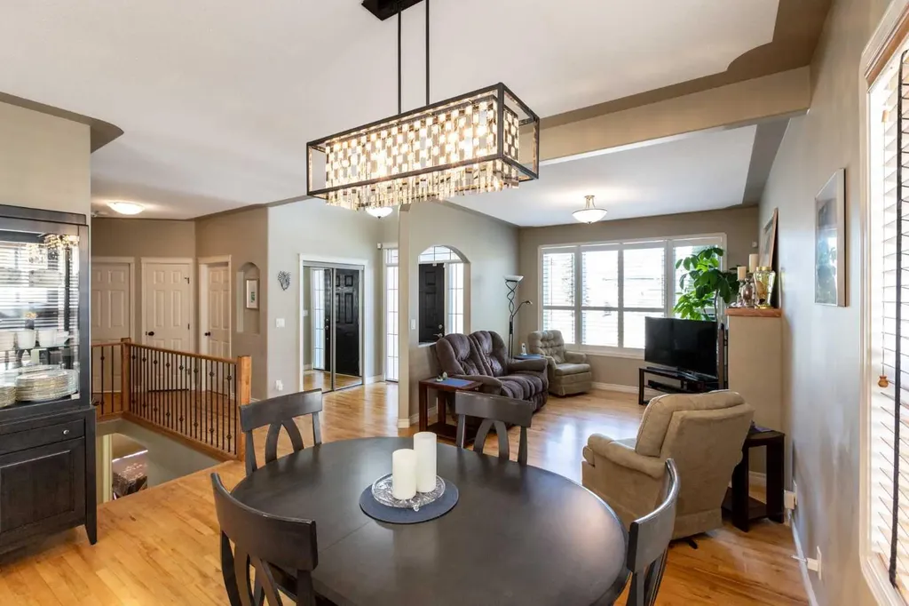 482 Wishart Street Red Deer AB T4N 7E9