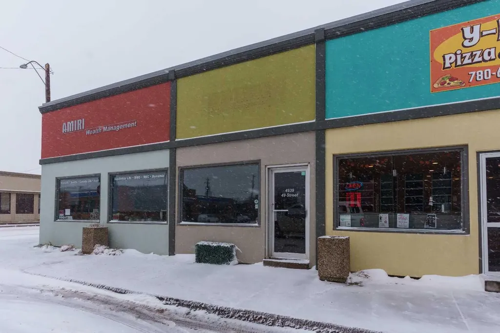 4941 49 Street Camrose AB T4V 1N3