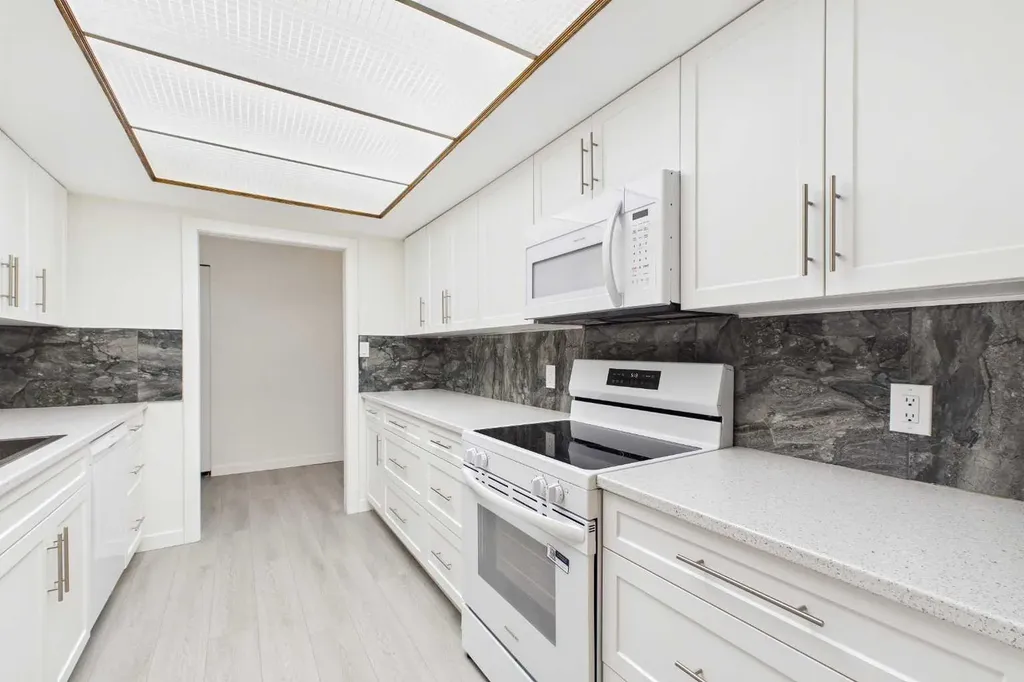 3730 50 Street NW Calgary AB T3A 2V9