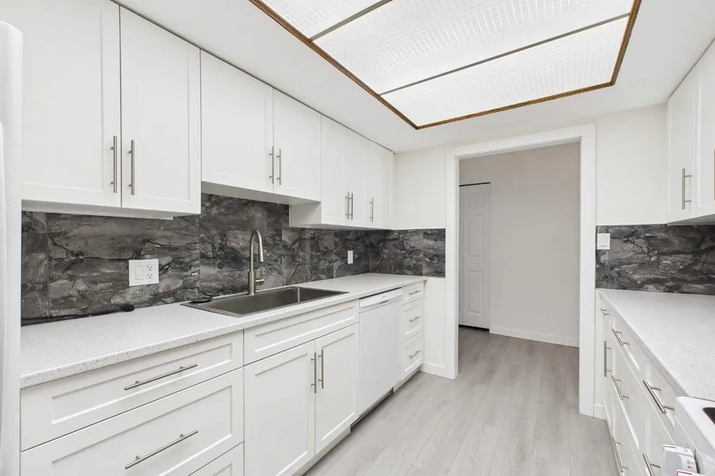 3730 50 Street NW Calgary AB T3A 2V9