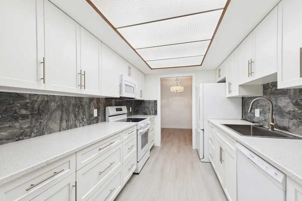 3730 50 Street NW Calgary AB T3A 2V9