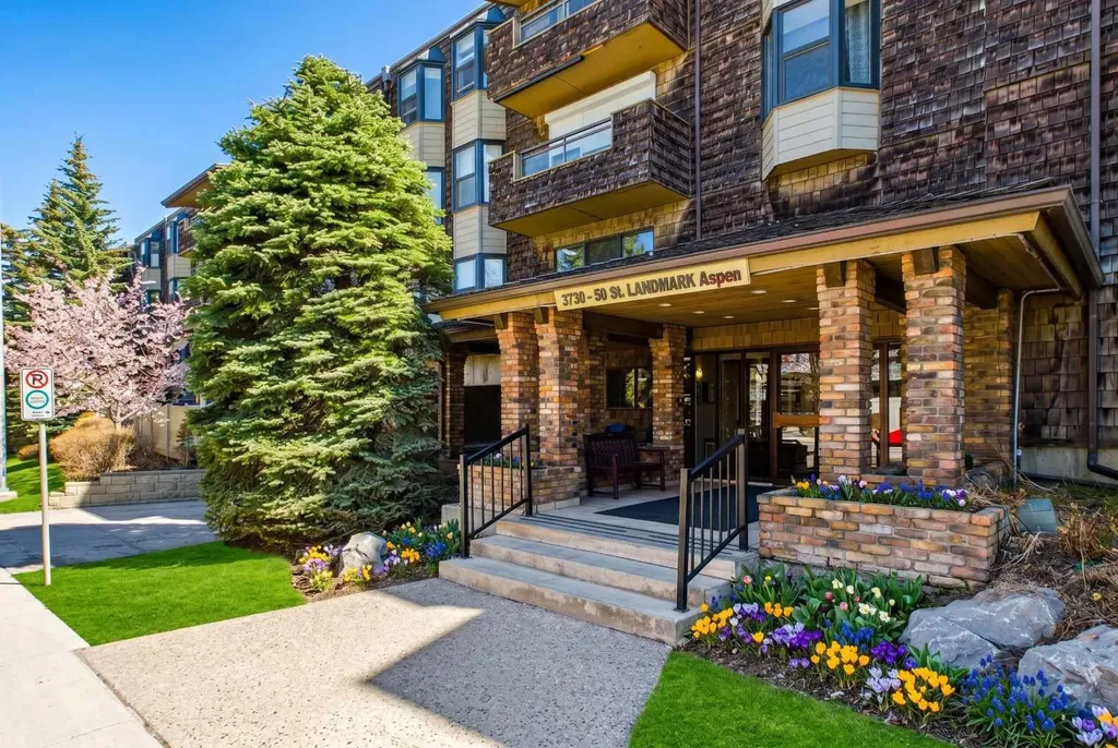3730 50 Street NW Calgary AB T3A 2V9