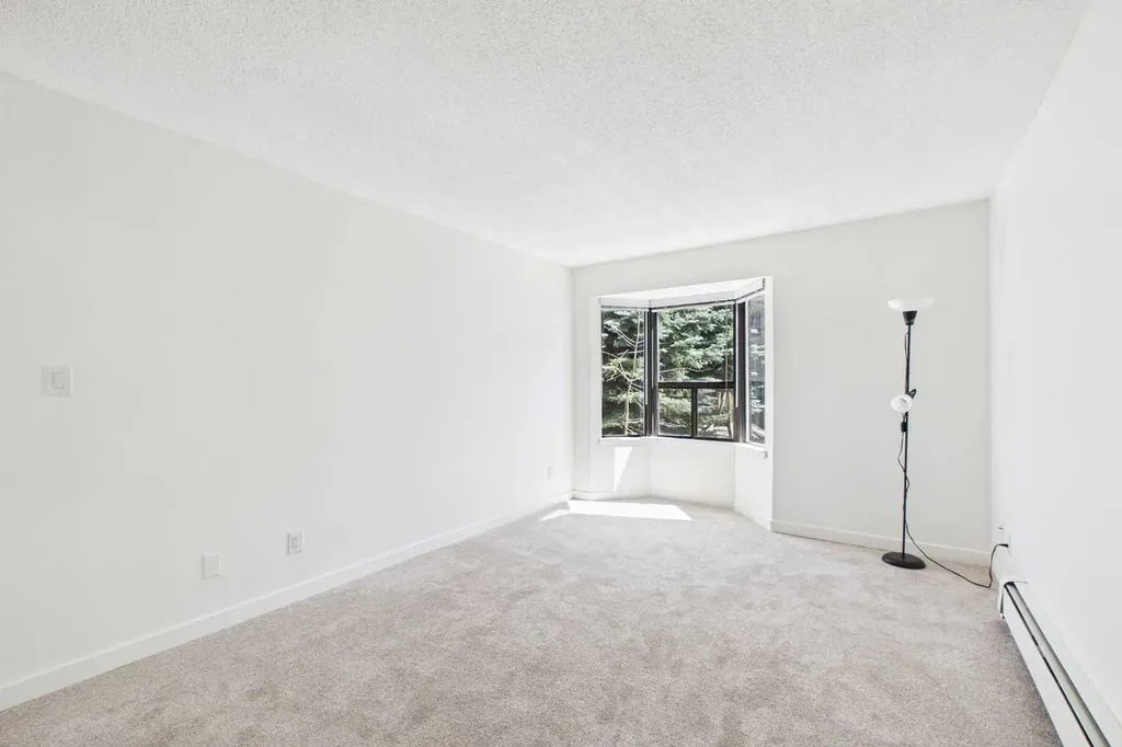 3730 50 Street NW Calgary AB T3A 2V9