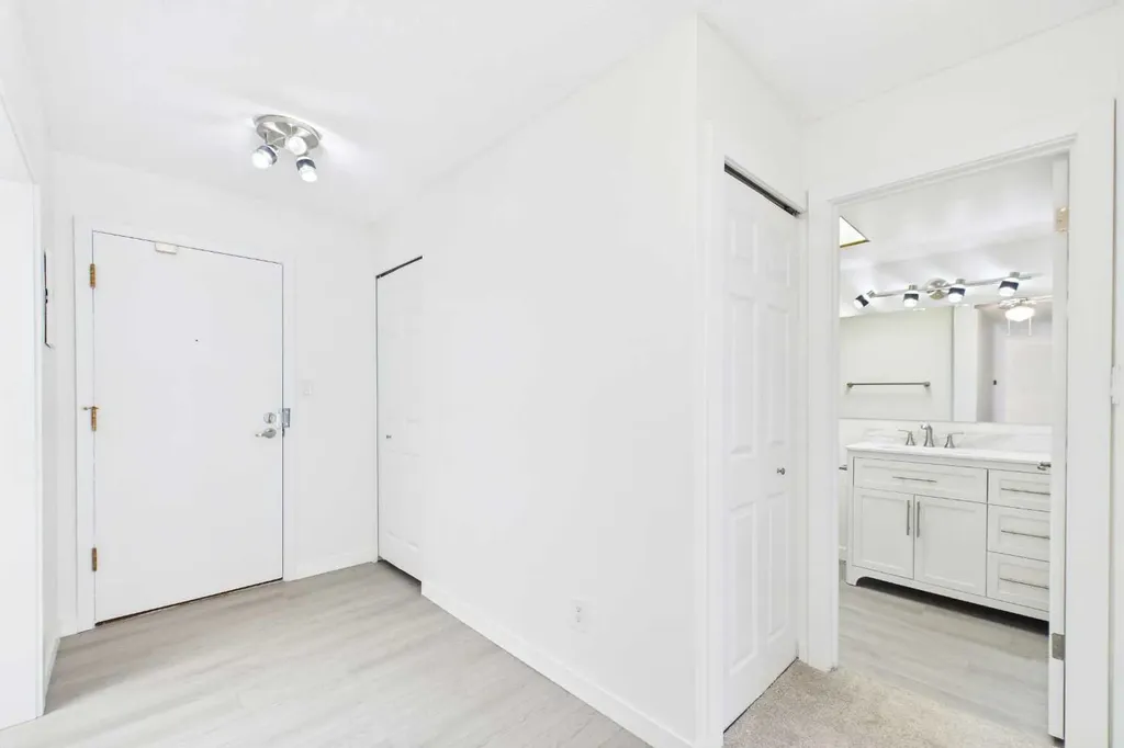 3730 50 Street NW Calgary AB T3A 2V9