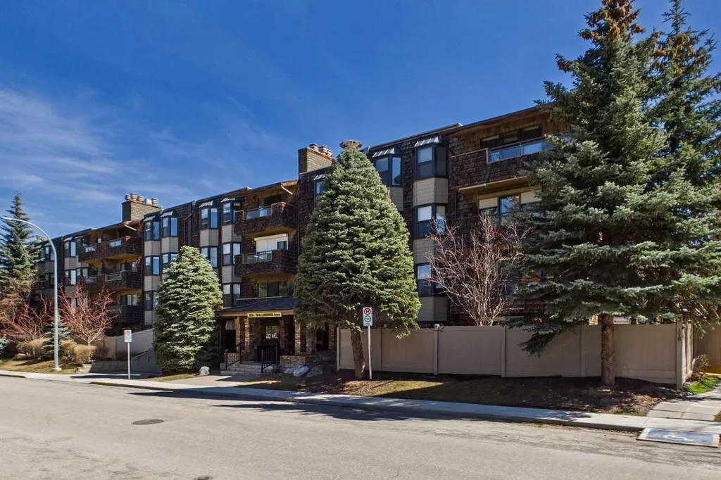 3730 50 Street NW Calgary AB T3A 2V9