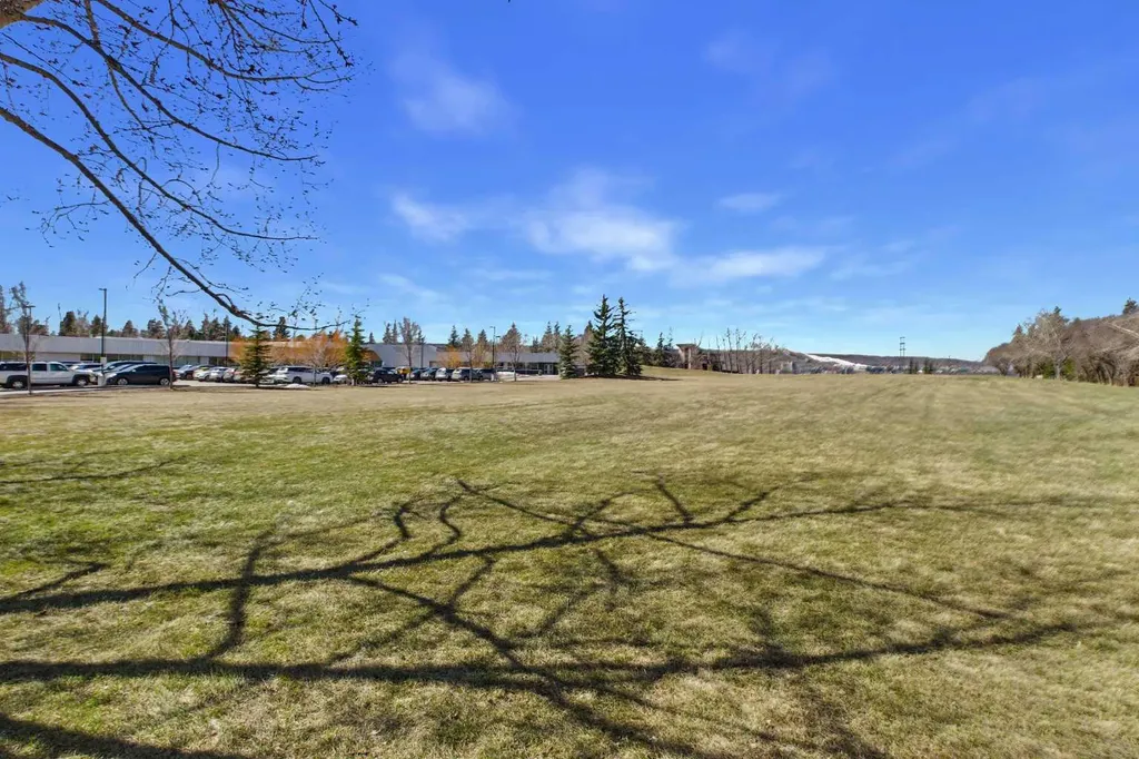 3730 50 Street NW Calgary AB T3A 2V9