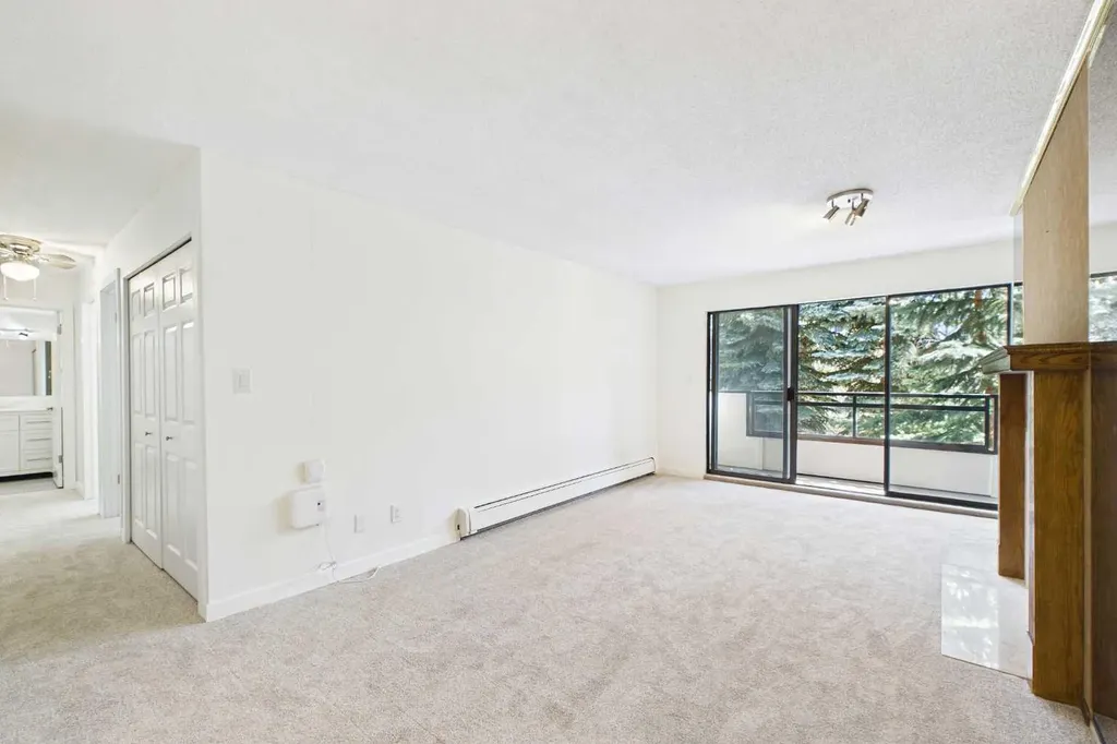 3730 50 Street NW Calgary AB T3A 2V9
