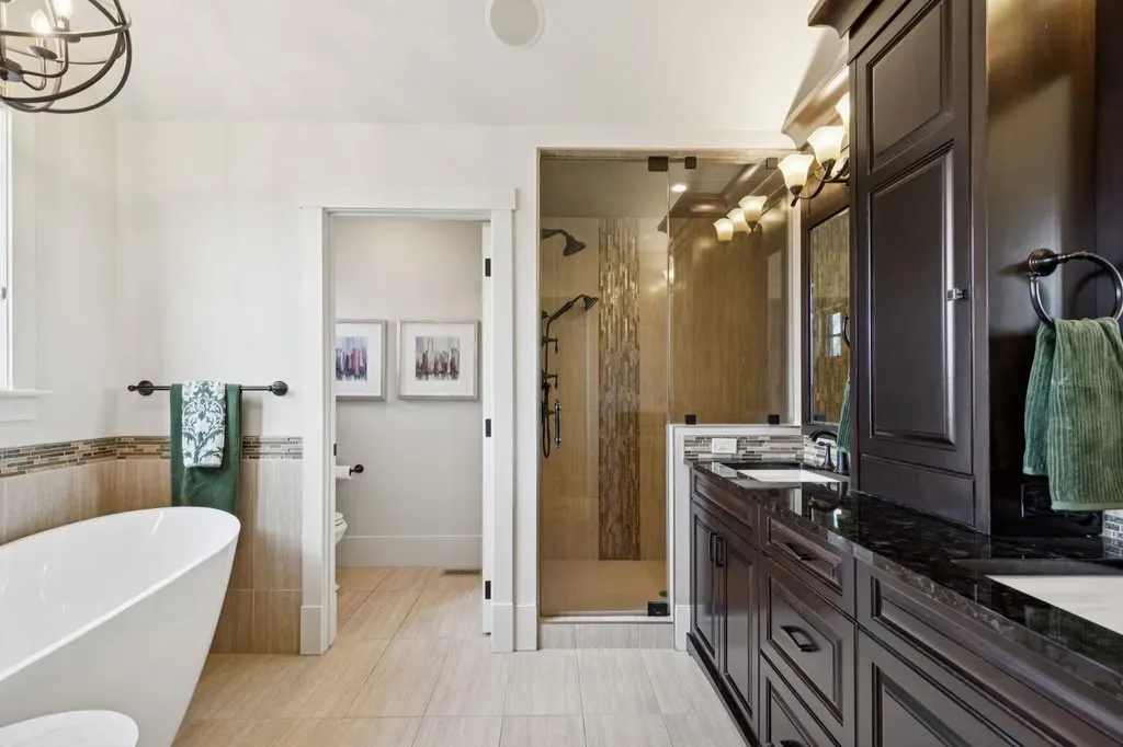 4315 17 Street SW Calgary AB T2T 4P9