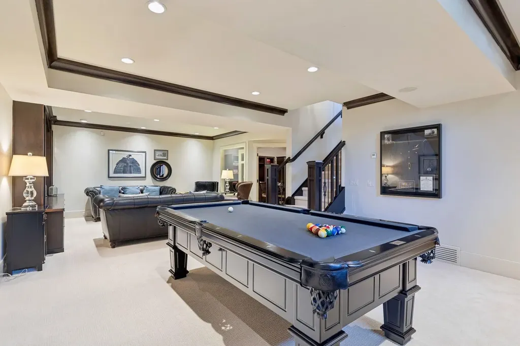 4315 17 Street SW Calgary AB T2T 4P9