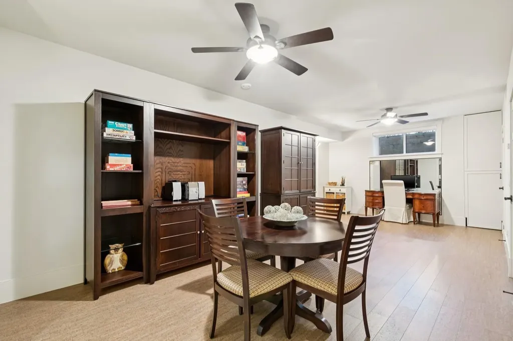 4315 17 Street SW Calgary AB T2T 4P9