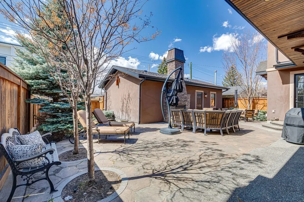 4315 17 Street SW Calgary AB T2T 4P9
