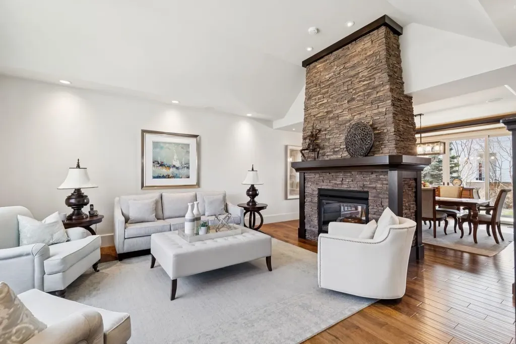 4315 17 Street SW Calgary AB T2T 4P9