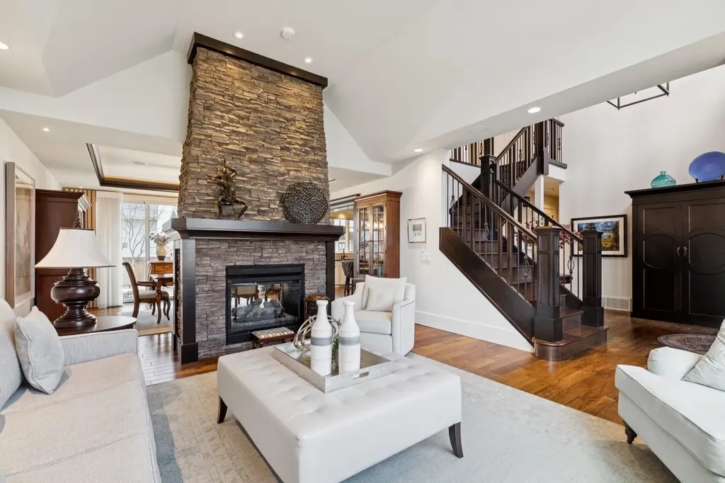 4315 17 Street SW Calgary AB T2T 4P9