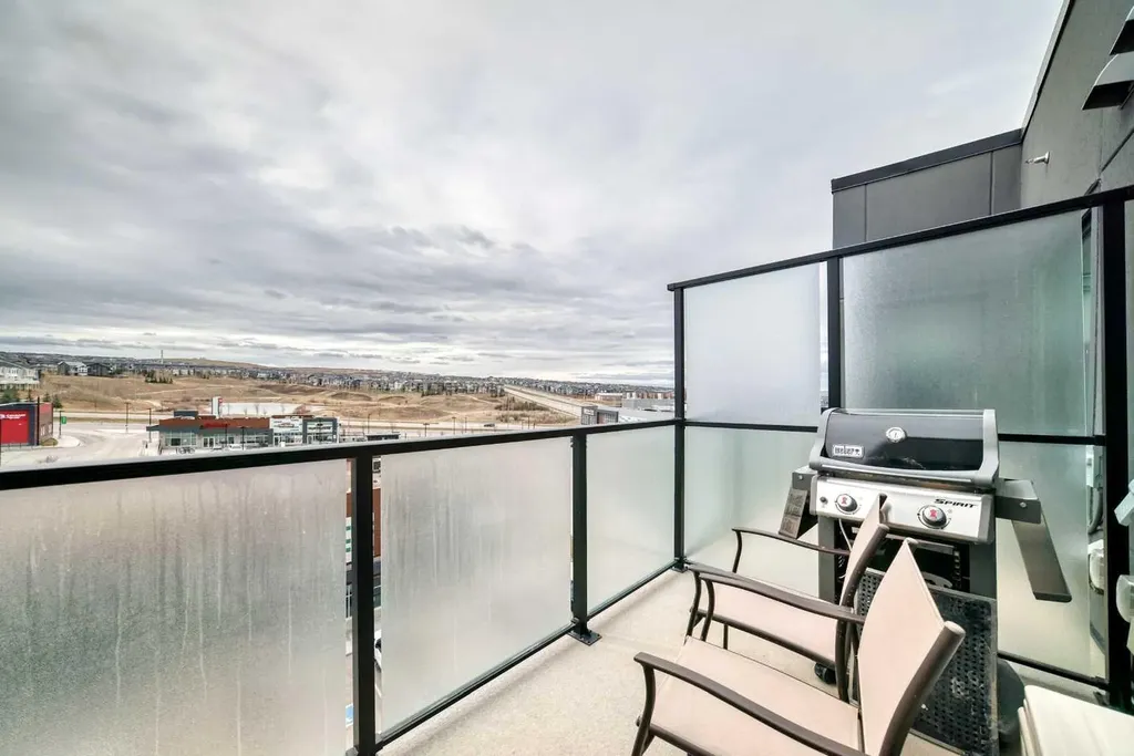 238 Sage Valley Common NW Calgary AB T3R 1X8