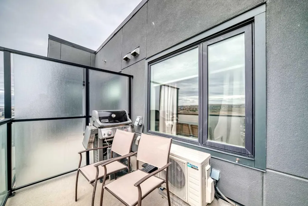 238 Sage Valley Common NW Calgary AB T3R 1X8