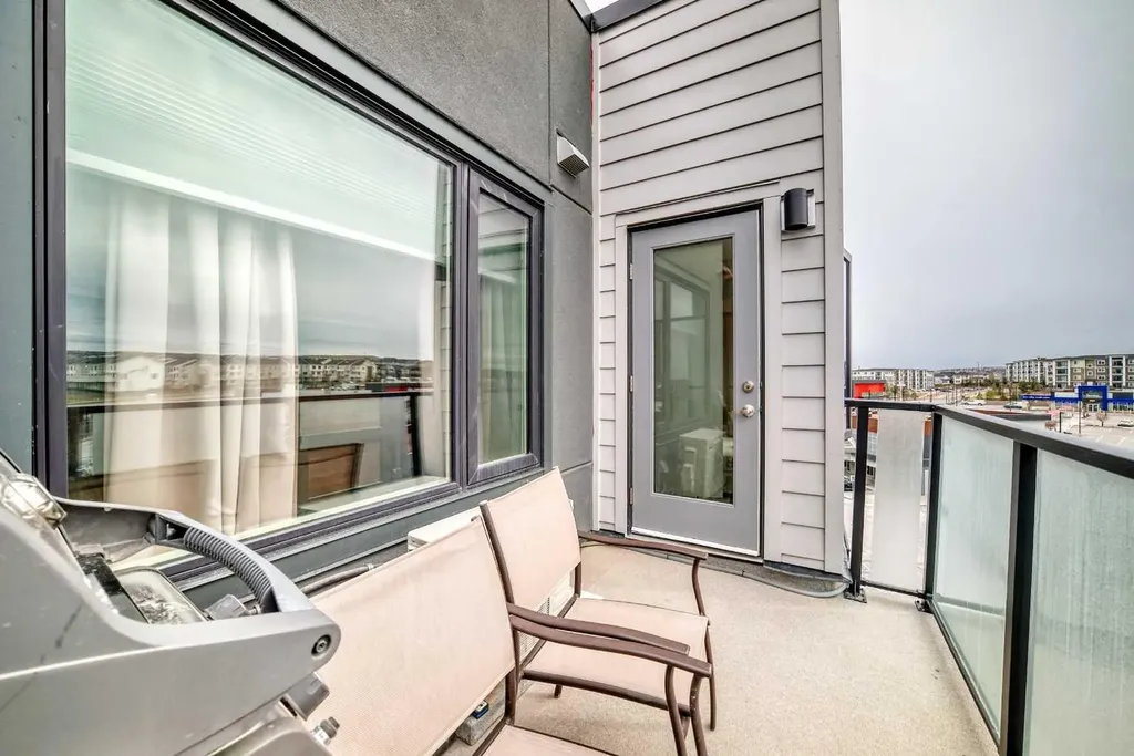 238 Sage Valley Common NW Calgary AB T3R 1X8