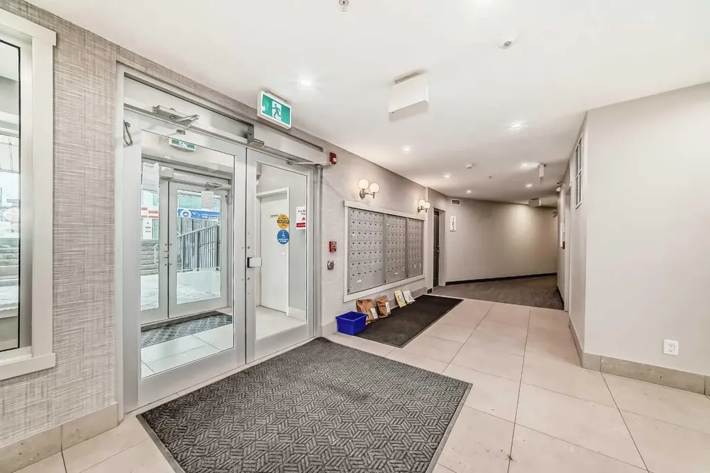 238 Sage Valley Common NW Calgary AB T3R 1X8
