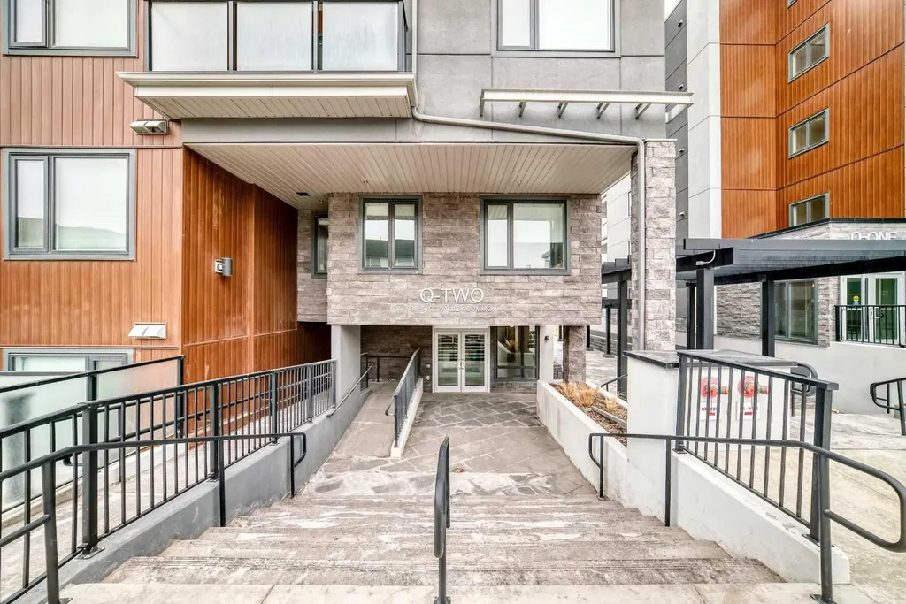 238 Sage Valley Common NW Calgary AB T3R 1X8